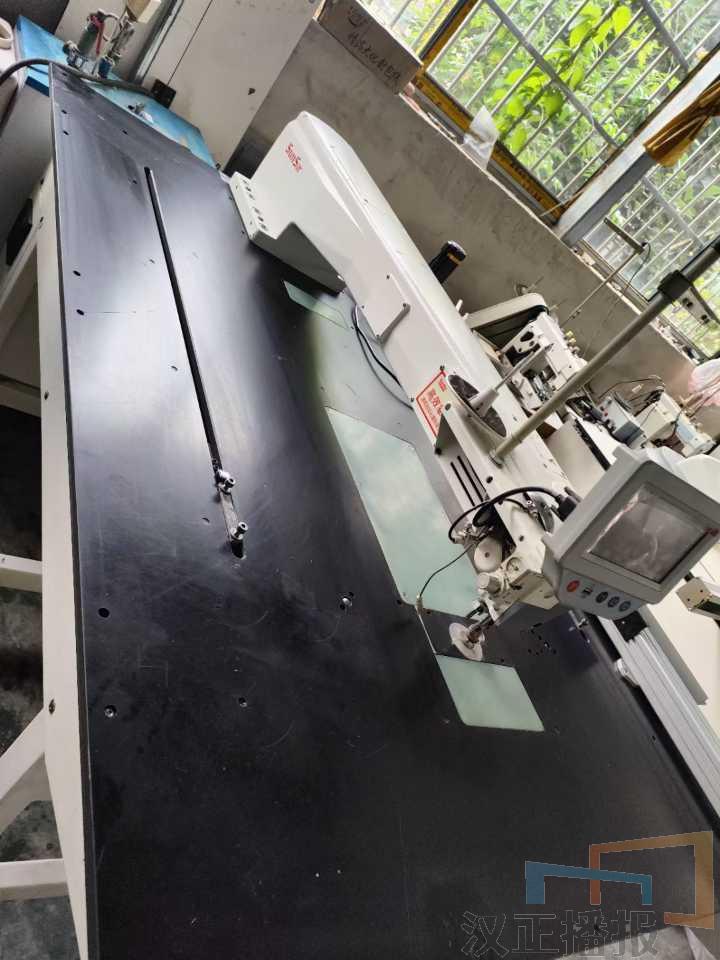 收购整厂服装设备，二手模板机，充绒充棉机