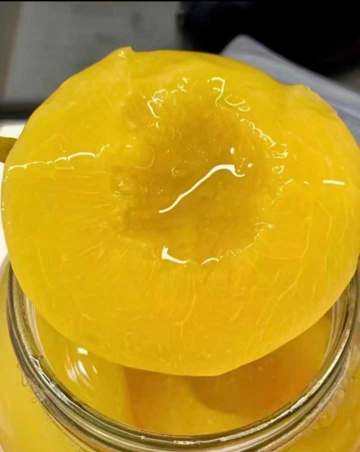 纯手工罐头，没有添加防腐剂，绝对没有乱七八糟的东西