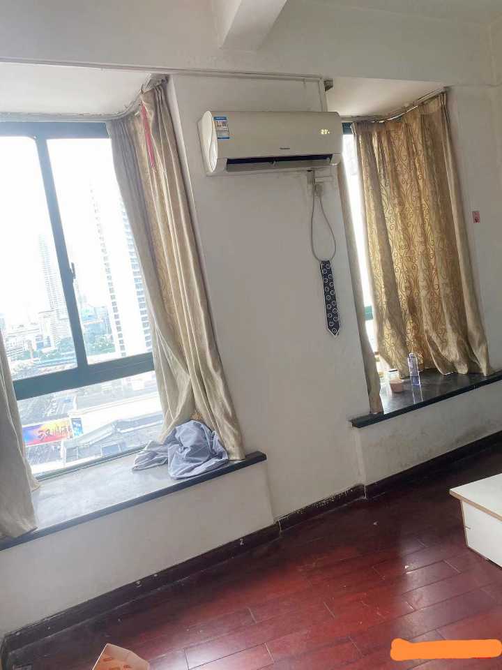 房东直租，中介勿扰，金正茂旁边 欢迎爱干净，性格好的租客