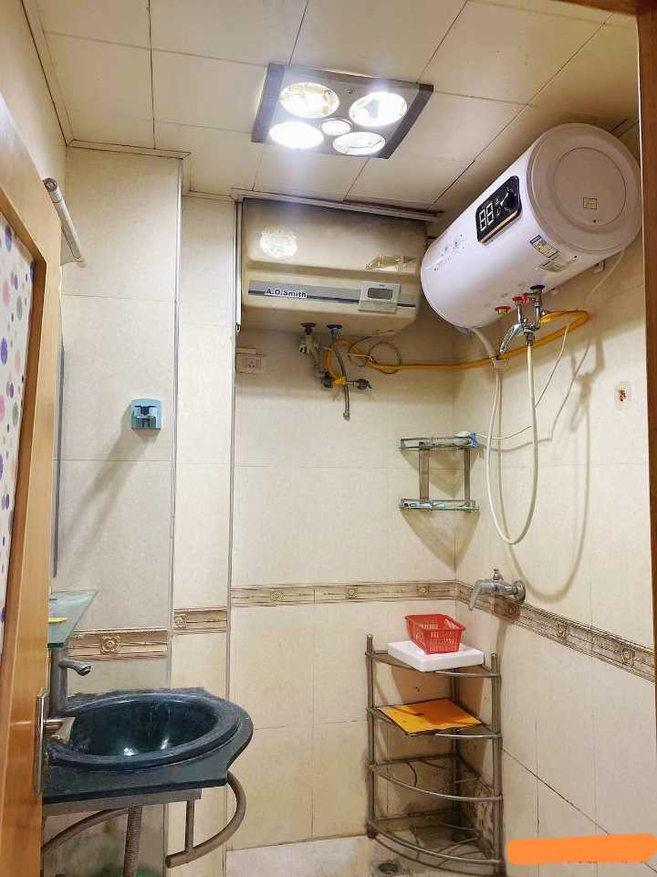 房东直租，中介勿扰，金正茂旁边 欢迎爱干净，性格好的租客