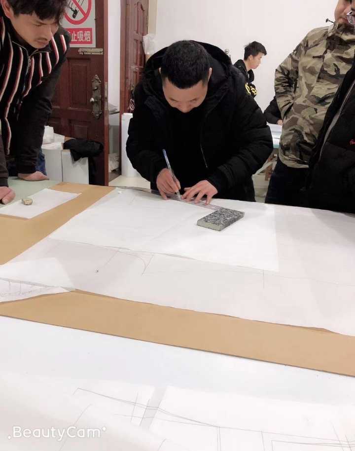 李军服装制版培训！实操教学免费试学一星期