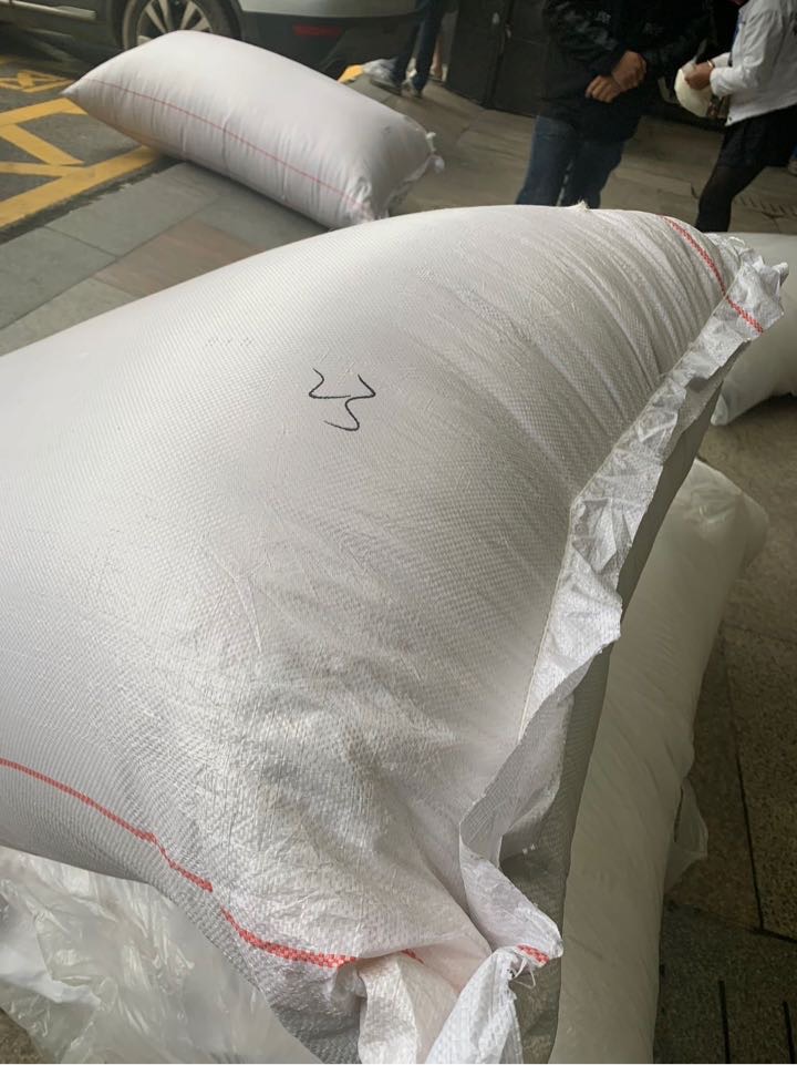 大量回收处理清仓布料 服装 棉衣 羽绒服 ☎️国标50:80:90羽绒：非标80:90: