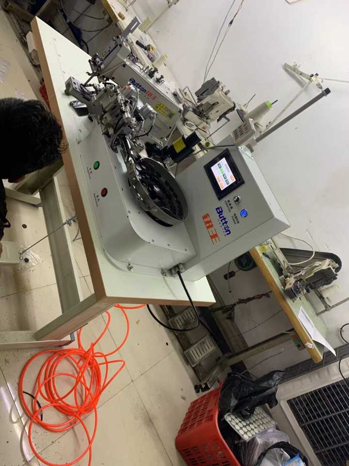 东盛缝制专业设备: 出租出售 好货不等人 需要的速度