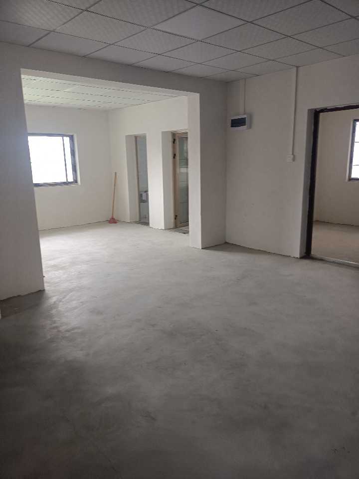 房屋出租，汉川东风村房屋220平 两层440平 适合服装加工