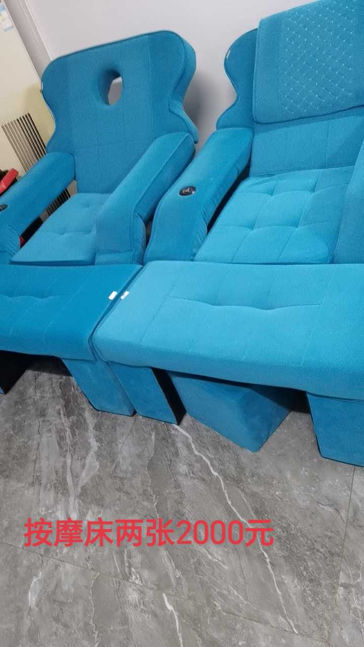 转让收银台，按摩床两张，柜机空调，椅子五把，汉川自取有优惠