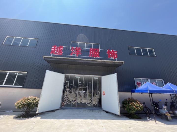 仙桃越洋服饰招: 包流组长 包流车位 整件车工 jit车工 棉衣夹克货源充足 开资准时