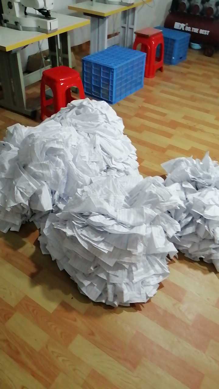 承接钉扣锁眼 四合扣 歪把扣 打气眼等业务（全自动设备）