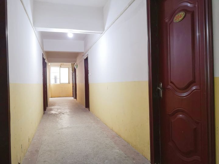 精美服饰-汉正老牌：车位20名，中烫1名，钉扣锁眼1名，绗棉工2名