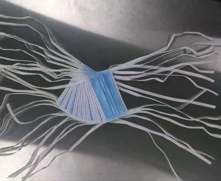 收口罩，n95成人和儿童，kn95成人，蓝白平面成人和儿童，黑色口罩，口罩机等一切无纺布成品及面料